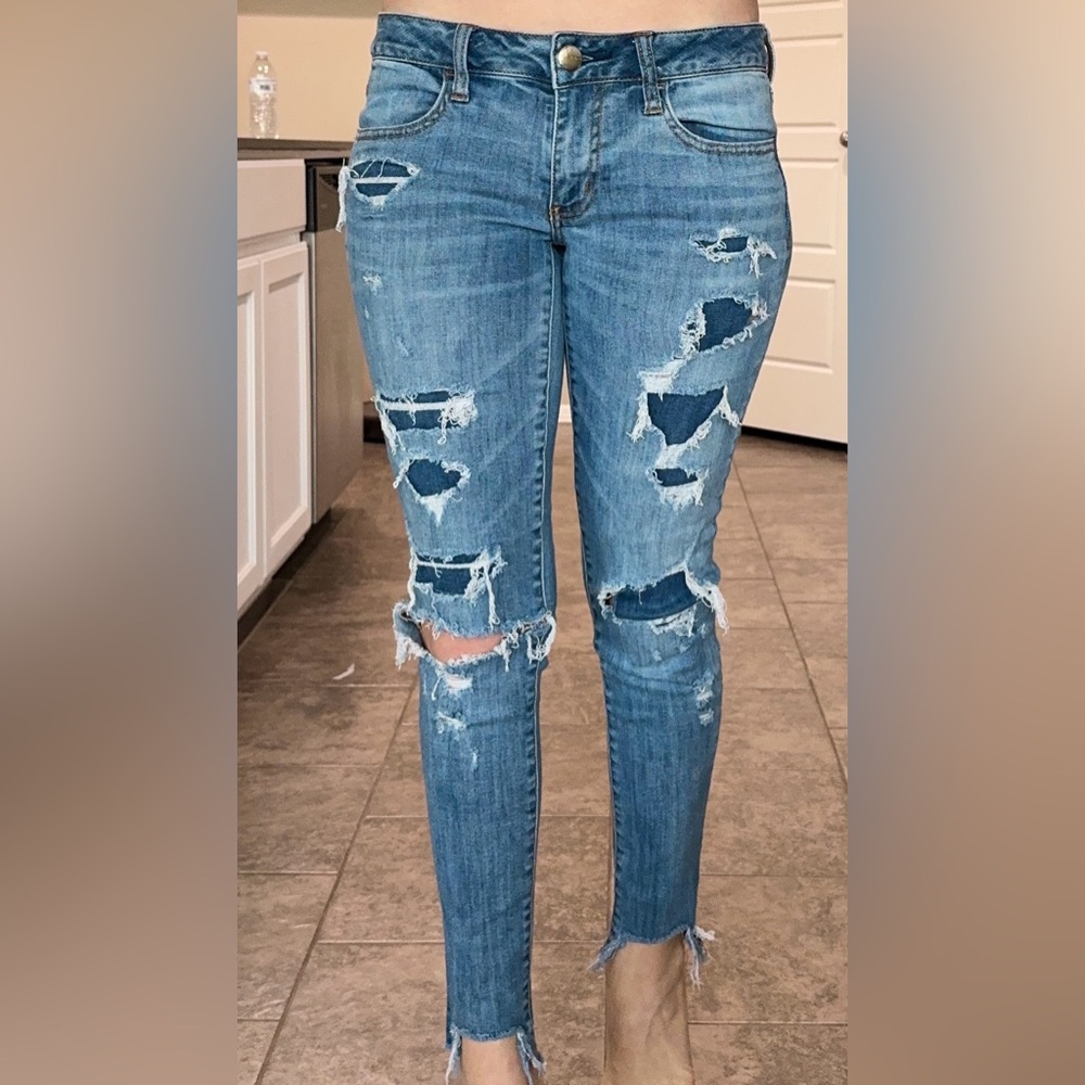AEO Super Low Rise Distressed Denim Skinny Jeans Jeggings 6